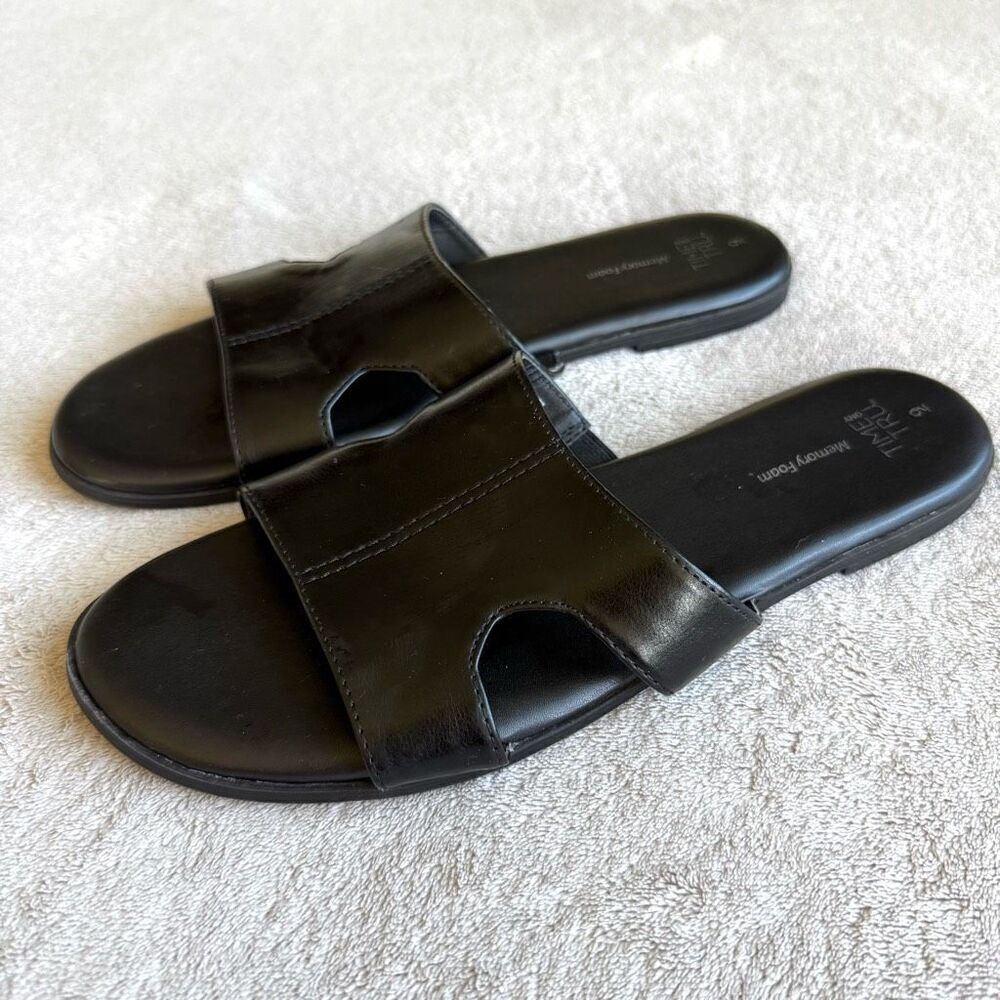 Time and Tru Black Open Toe Slide Sandals